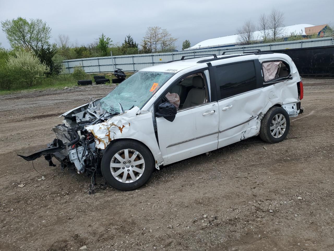 2016 Chrysler Town & Country Touring for Sale in Columbia Station, OH - Rollover