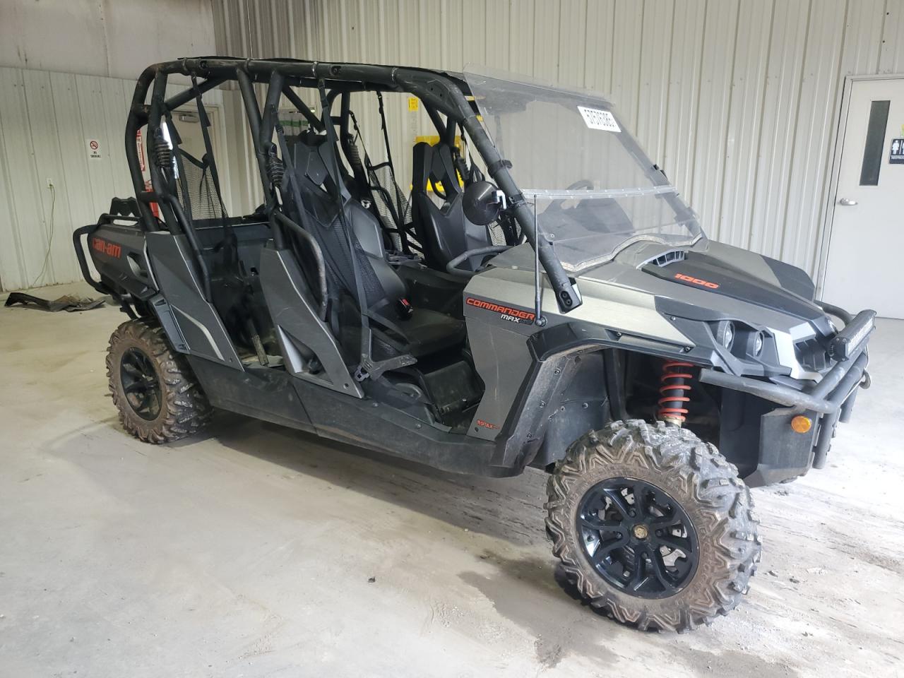 Hurricane, WV에서 판매 중인 2015 Can-Am Commander Max 1000 Xt - Minor Dent/Scratches