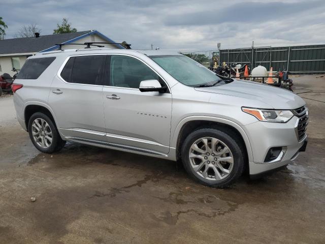  CHEVROLET TRAVERSE 2018 Srebrny