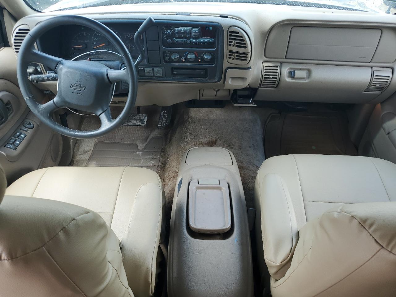 1999 Chevrolet Suburban K1500 VIN: 3GNFK16R4XG271981 Lot: 56621605