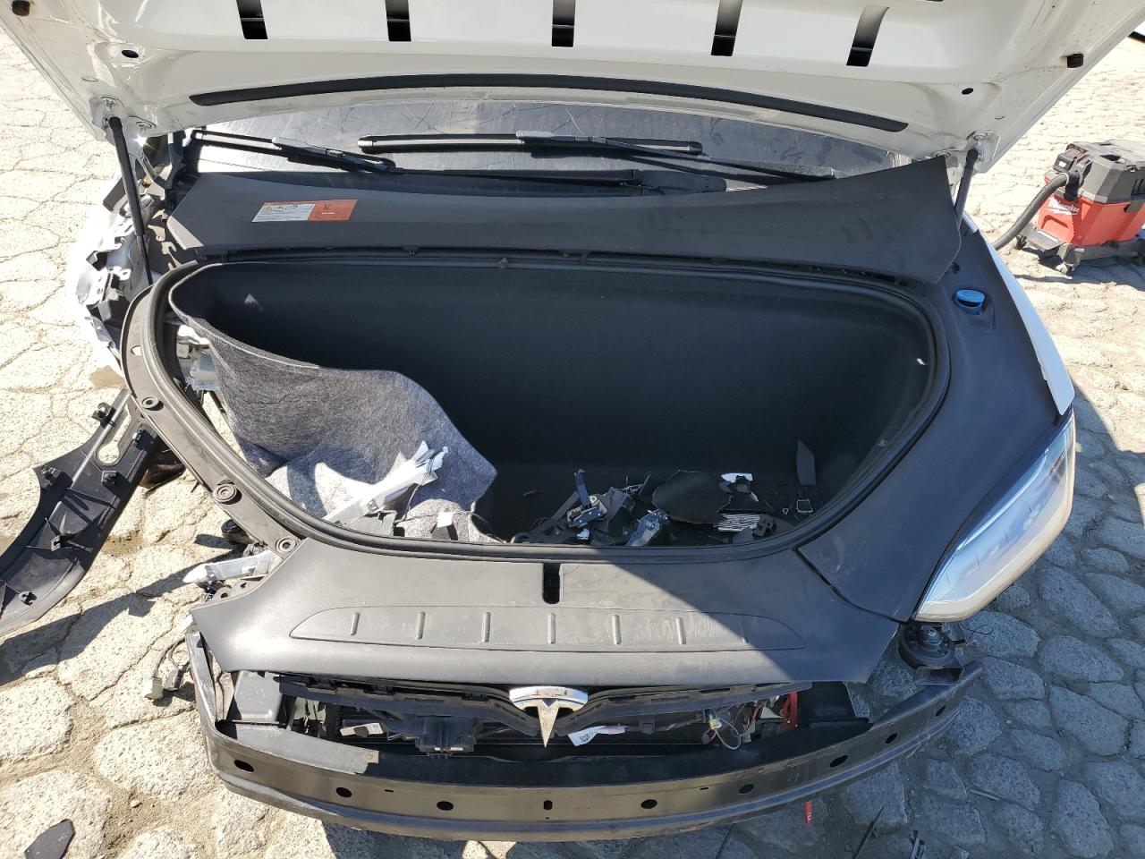 2016 Tesla Model X VIN: 5YJXCBE2XGF006203 Lot: 56152545