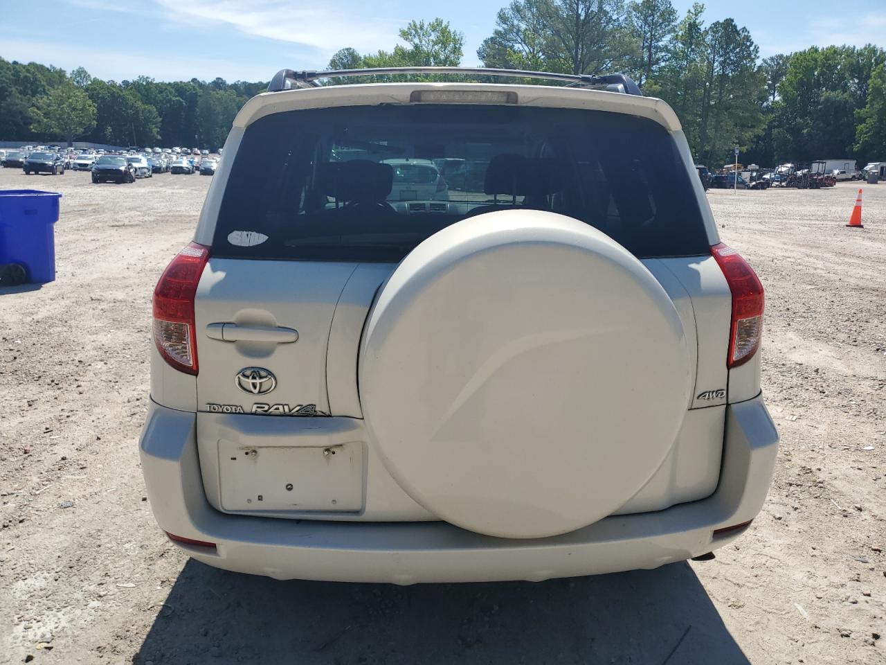 2007 Toyota Rav4 Limited VIN: JTMBD31V775115202 Lot: 57688425