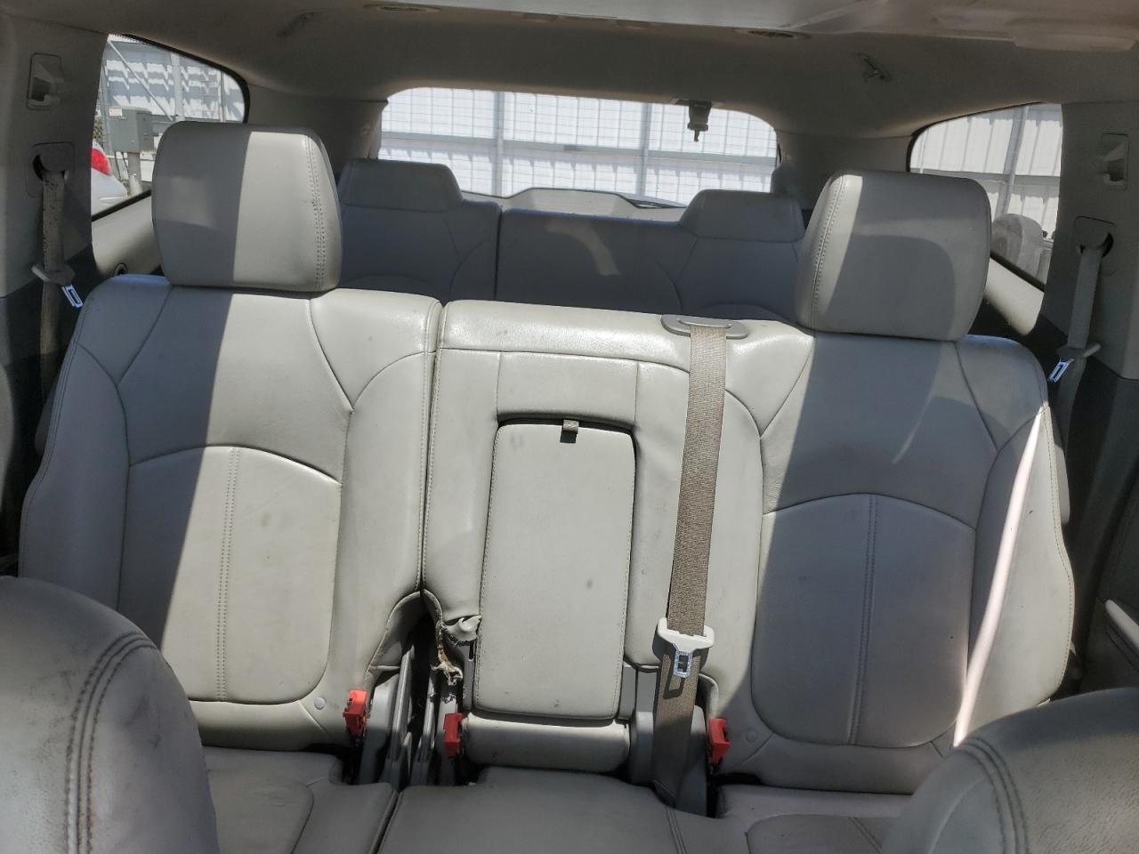 1GNKVHKD0FJ321197 2015 Chevrolet Traverse Lt