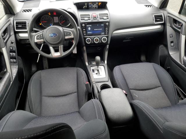  SUBARU FORESTER 2017 Серебристый