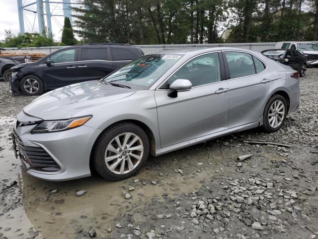 TOYOTA CAMRY LE 2021