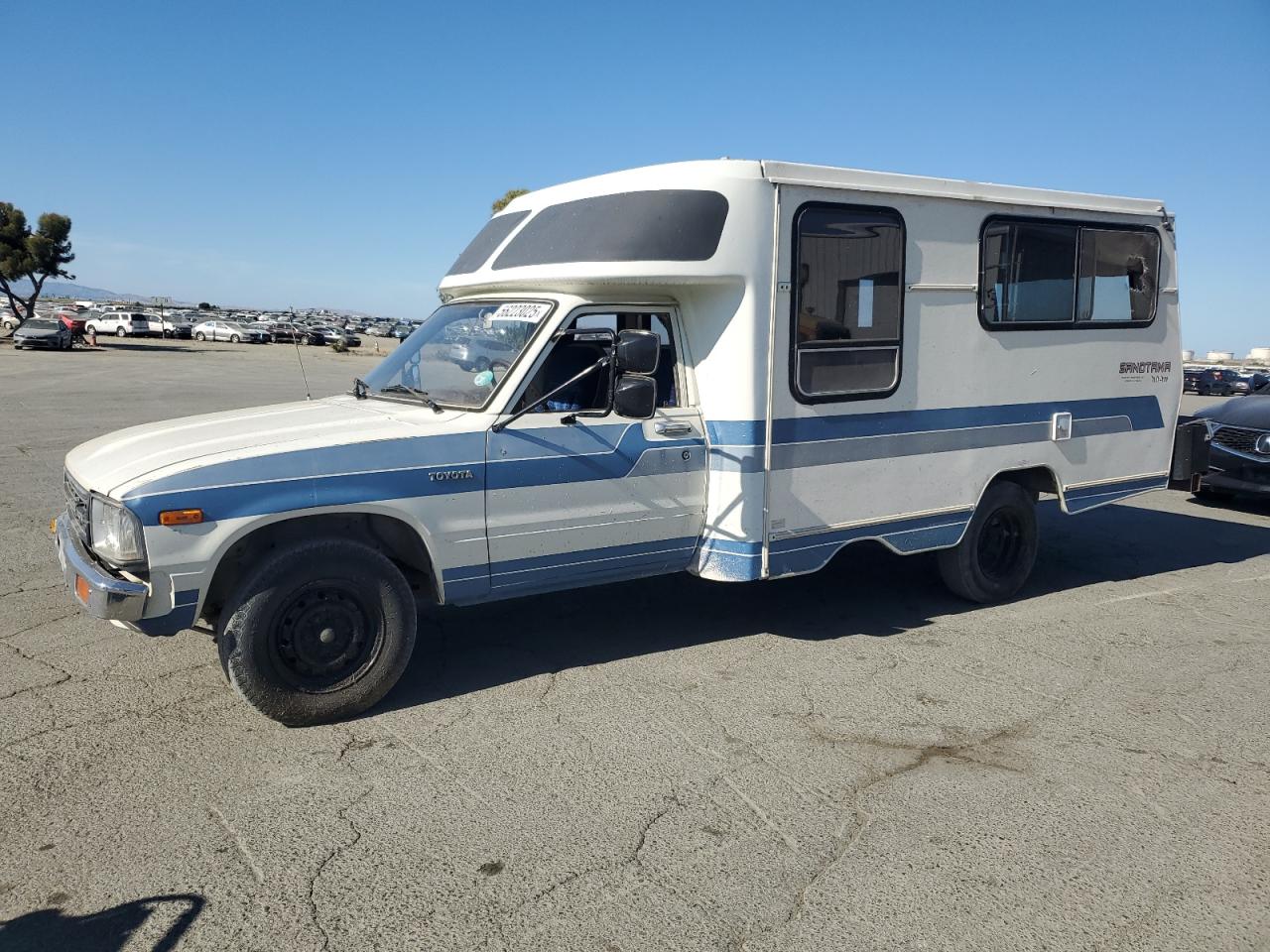 1983 Toyota Pickup / Cab Chassis 1/2 Ton Dlx на продаже в Martinez, CA - Undercarriage