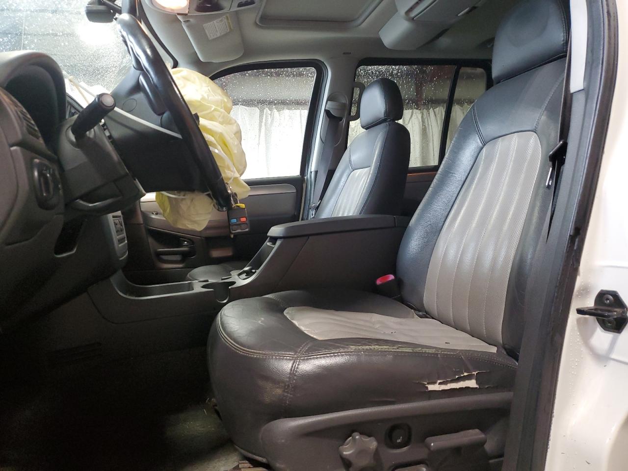 2004 Mercury Mountaineer VIN: 4M2DU86W04ZJ06749 Lot: 55472605