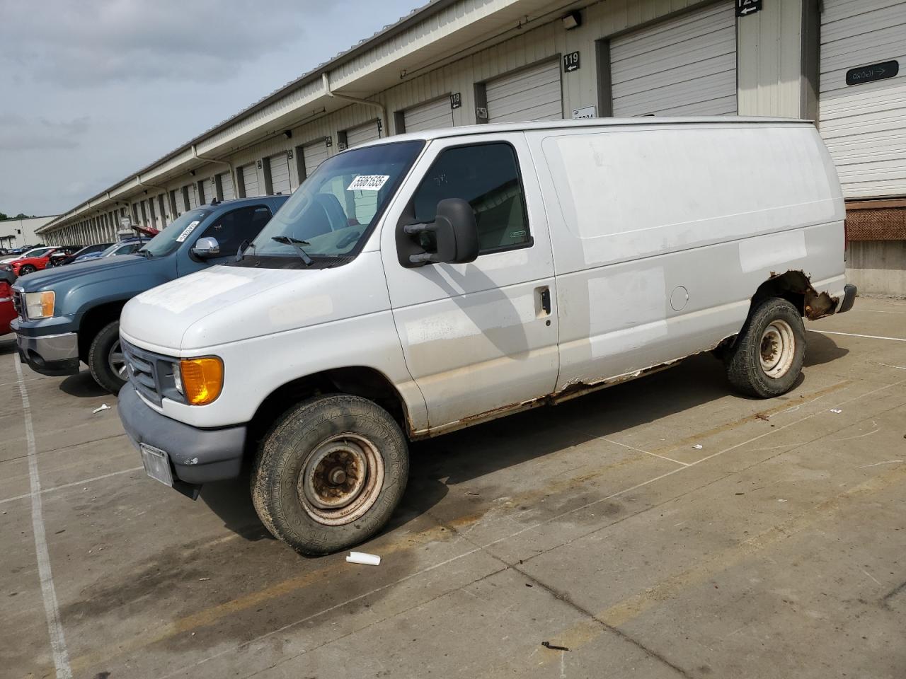 2007 Ford Econoline E250 Van за продажба в Louisville, KY - Normal Wear