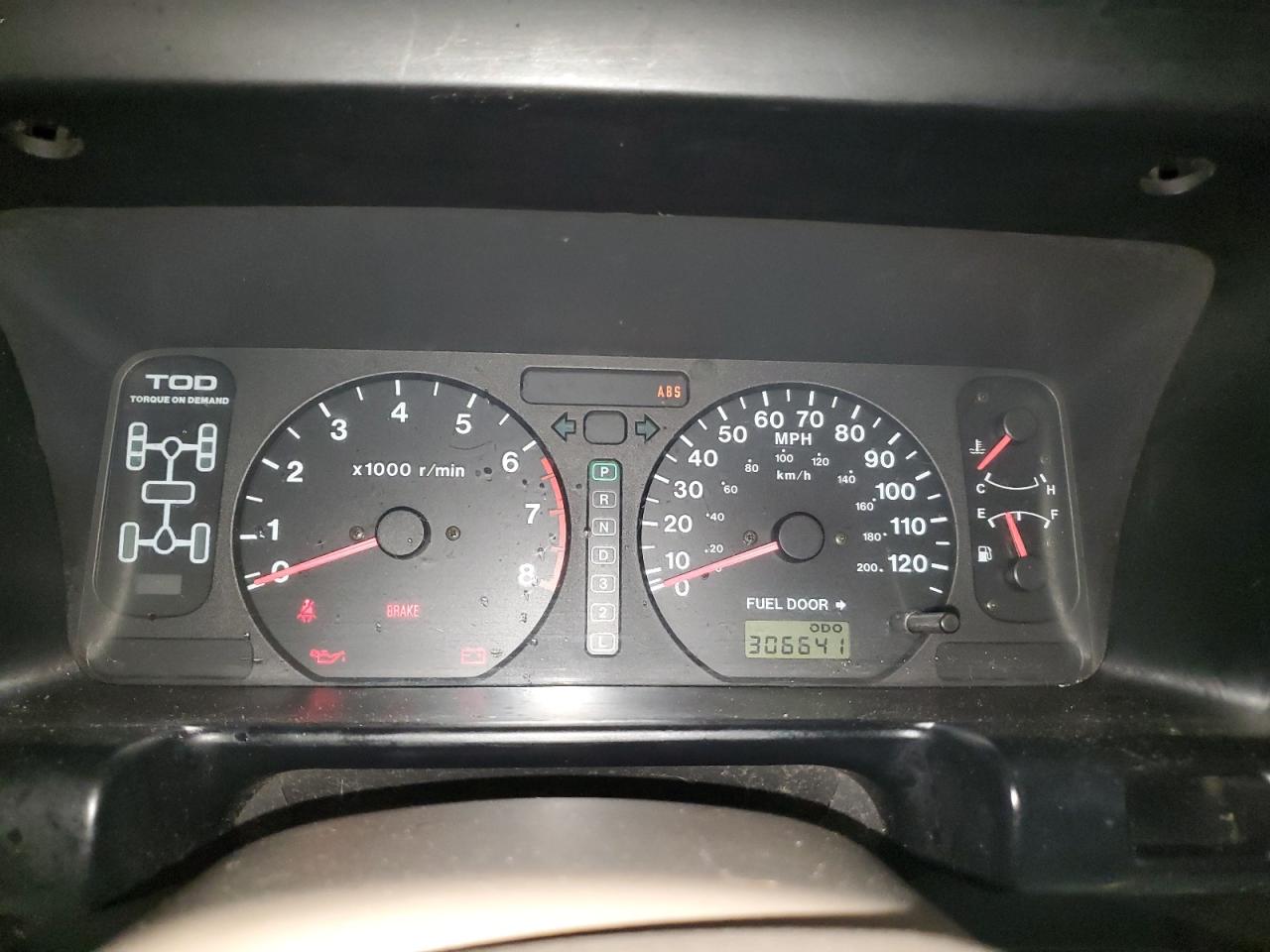 2000 Isuzu Trooper S VIN: JACDJ58X2Y7J02690 Lot: 58157615