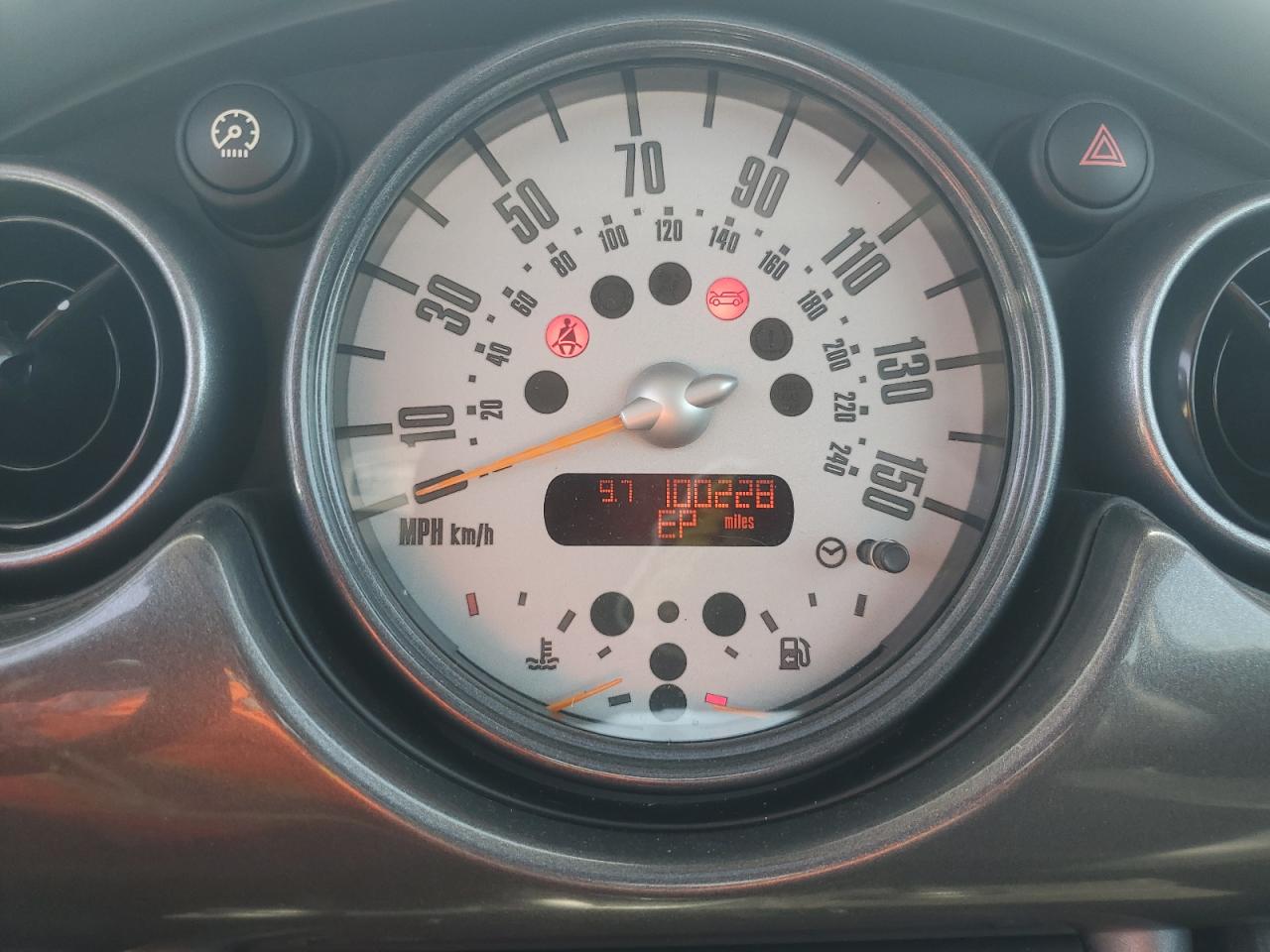 2005 Mini Cooper VIN: WMWRC33555TJ70669 Lot: 57125935