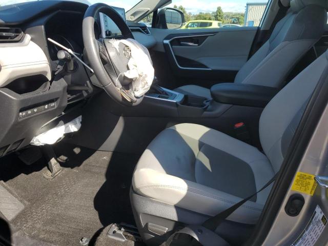  TOYOTA RAV4 2021 Srebrny