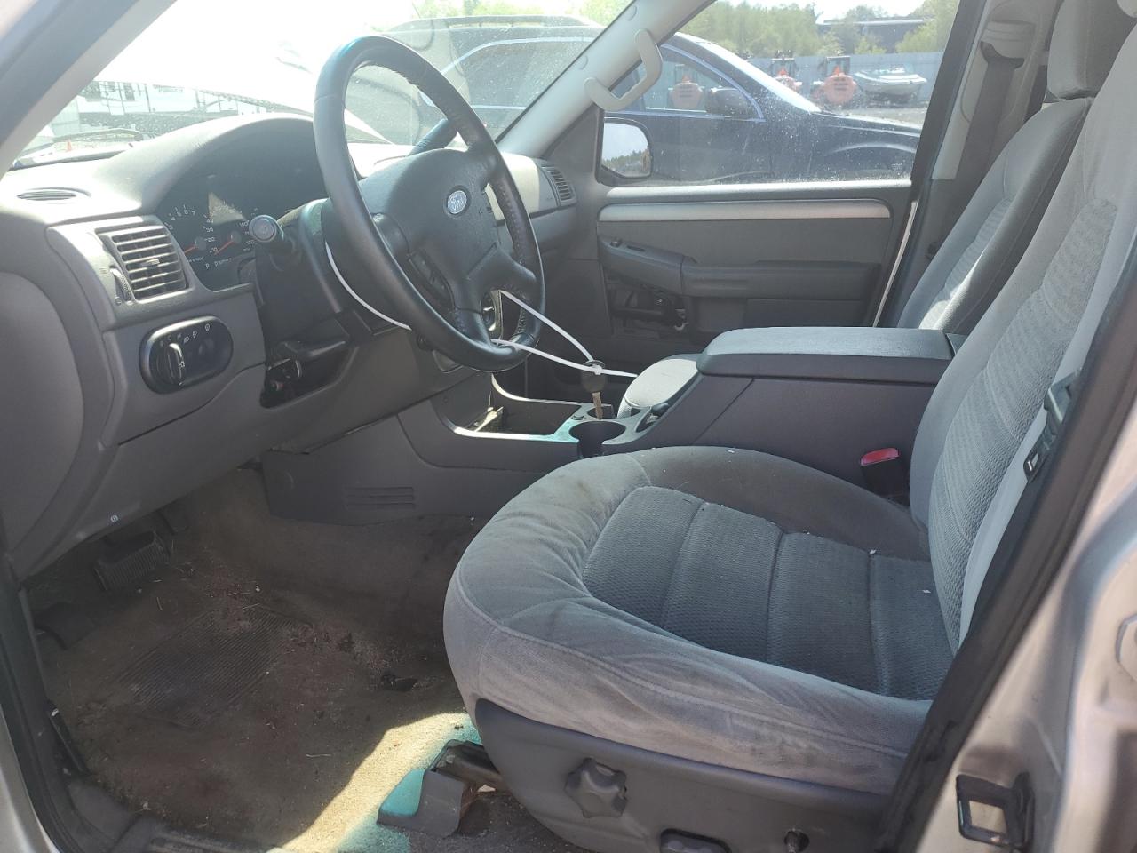 2004 Ford Explorer Xlt VIN: 1FMZU73K34UB12173 Lot: 56496835