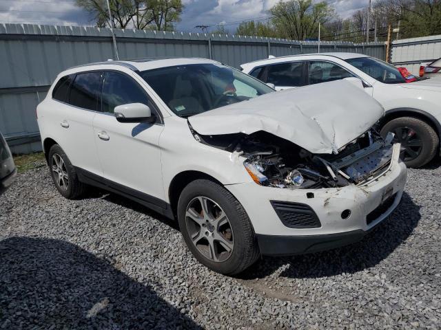 VOLVO XC60 2013 White