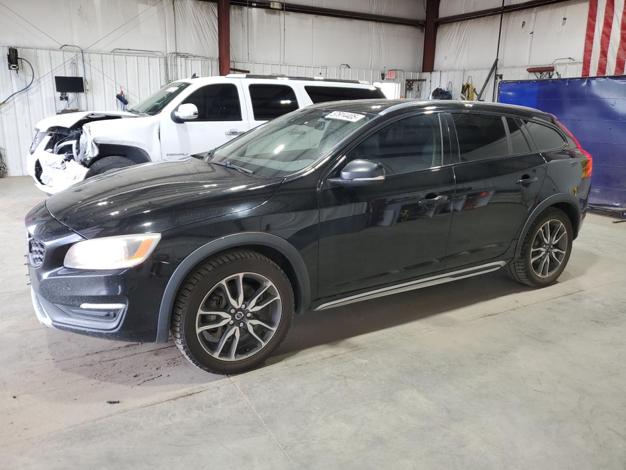 2016 Volvo V60 Cross Country Premier for Sale in Billings, MT - Minor Dent/Scratches