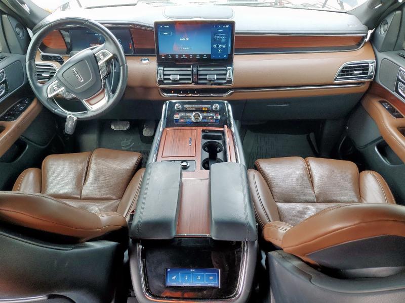  LINCOLN NAVIGATOR 2022 Czarny