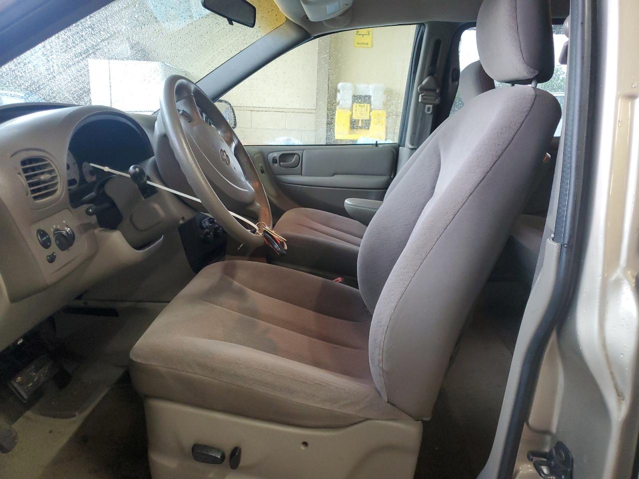 2002 Dodge Grand Caravan Ex VIN: 2B4GP74L72R590162 Lot: 57000865