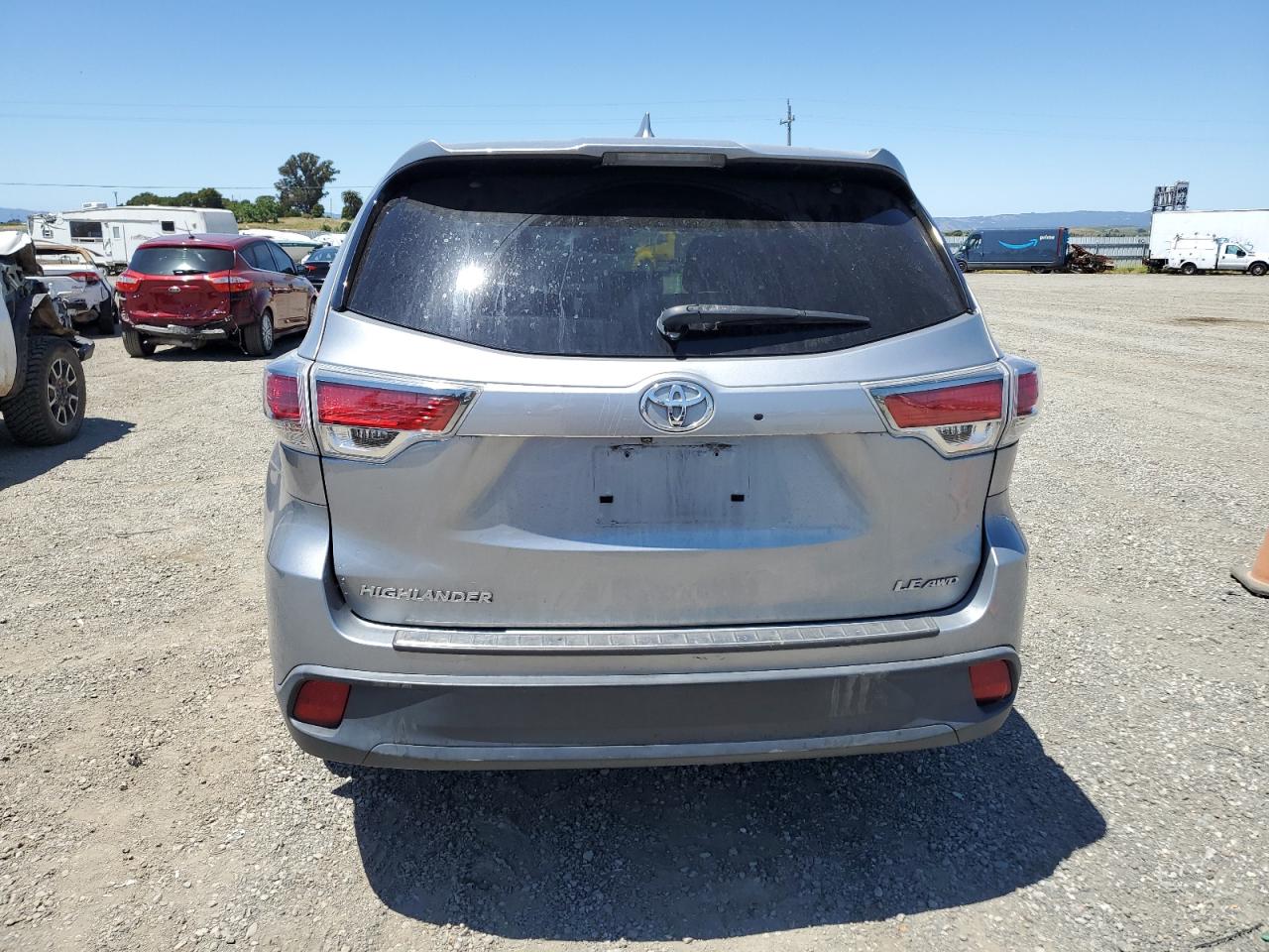2015 Toyota Highlander Le VIN: 5TDBKRFHXFS209806 Lot: 57779735