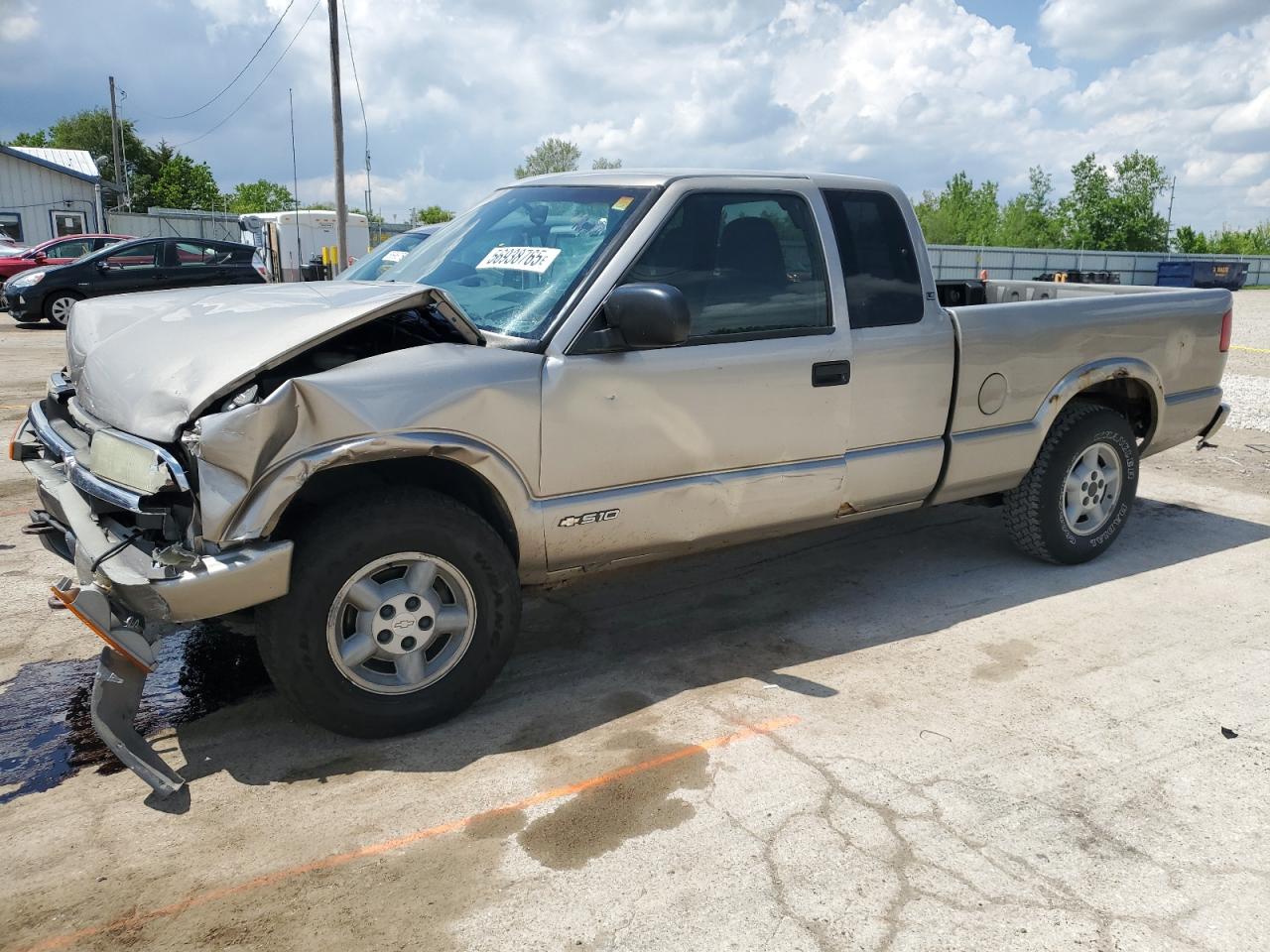 2003 Chevrolet S Truck S10 for Sale in Pekin, IL - All Over