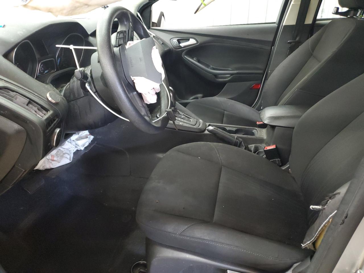 2016 Ford Focus Se VIN: 1FADP3F23GL402195 Lot: 56182855