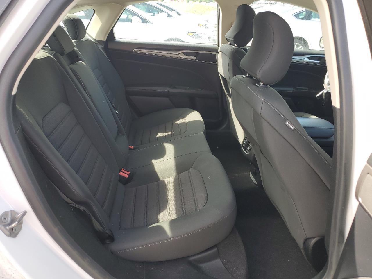 2019 Ford Fusion Se VIN: 3FA6P0LU3KR263967 Lot: 54028245