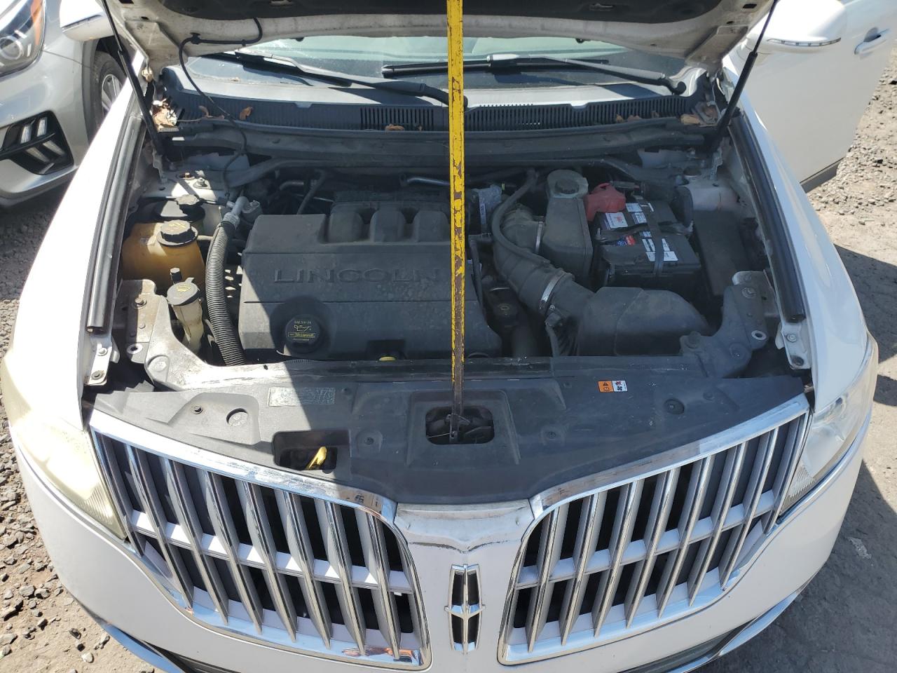 2010 Lincoln Mkt VIN: 2LMHJ5FR3ABJ22726 Lot: 55832265