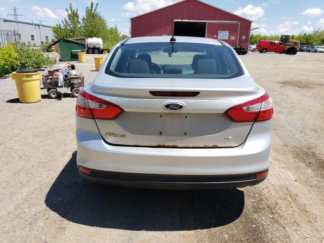  FORD FOCUS 2012 Srebrny