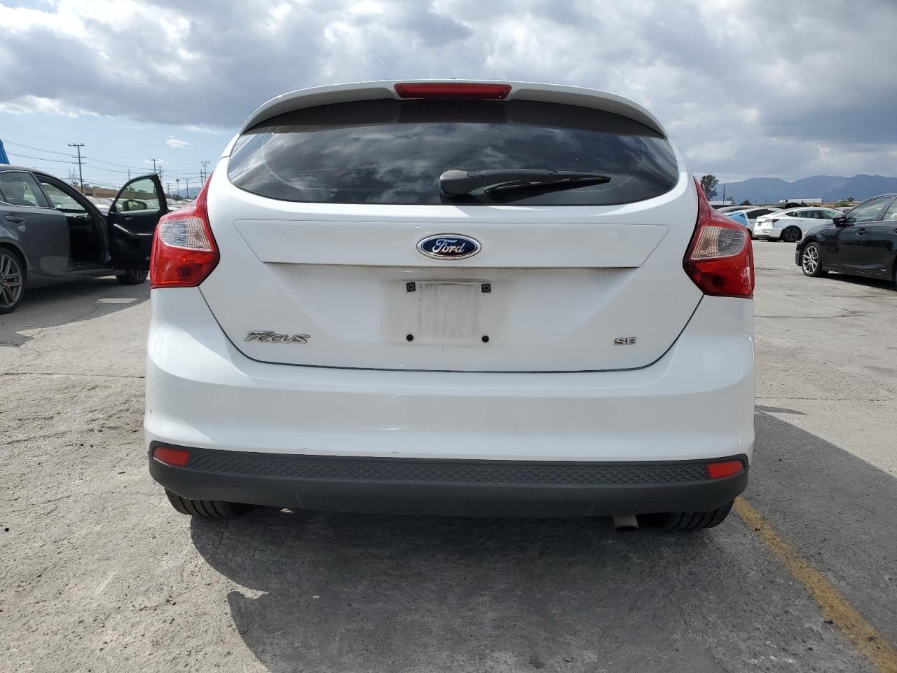 2014 Ford Focus Se VIN: 1FADP3K25EL414142 Lot: 57096965