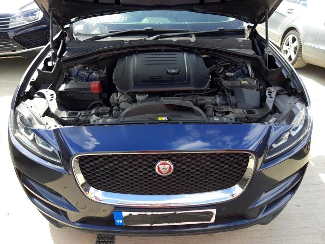 2016 JAGUAR F-PACE PRE