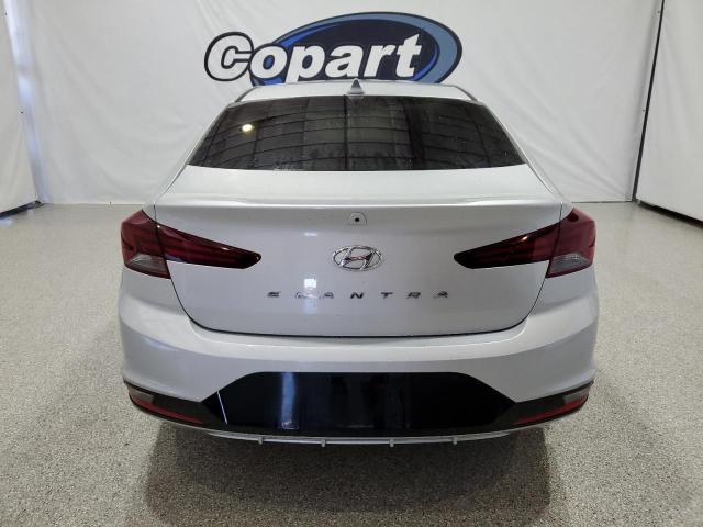  HYUNDAI ELANTRA 2019 Silver