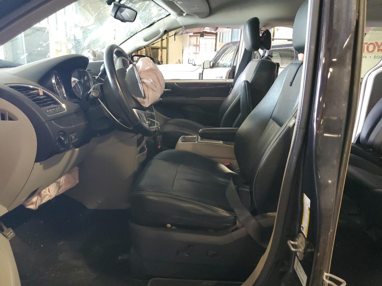 2015 Chrysler Town & Country Touring VIN: 2C4RC1BG5FR699770 Lot: 56591555