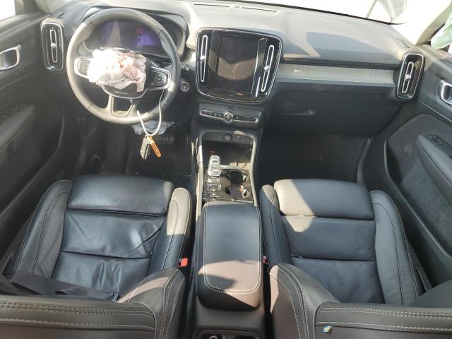  VOLVO XC40 PLUS 2023 Czarny