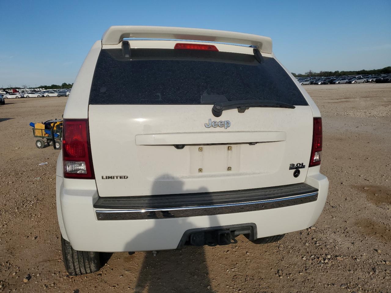 2008 Jeep Grand Cherokee Limited VIN: 1J8HS58M88C133383 Lot: 56889755