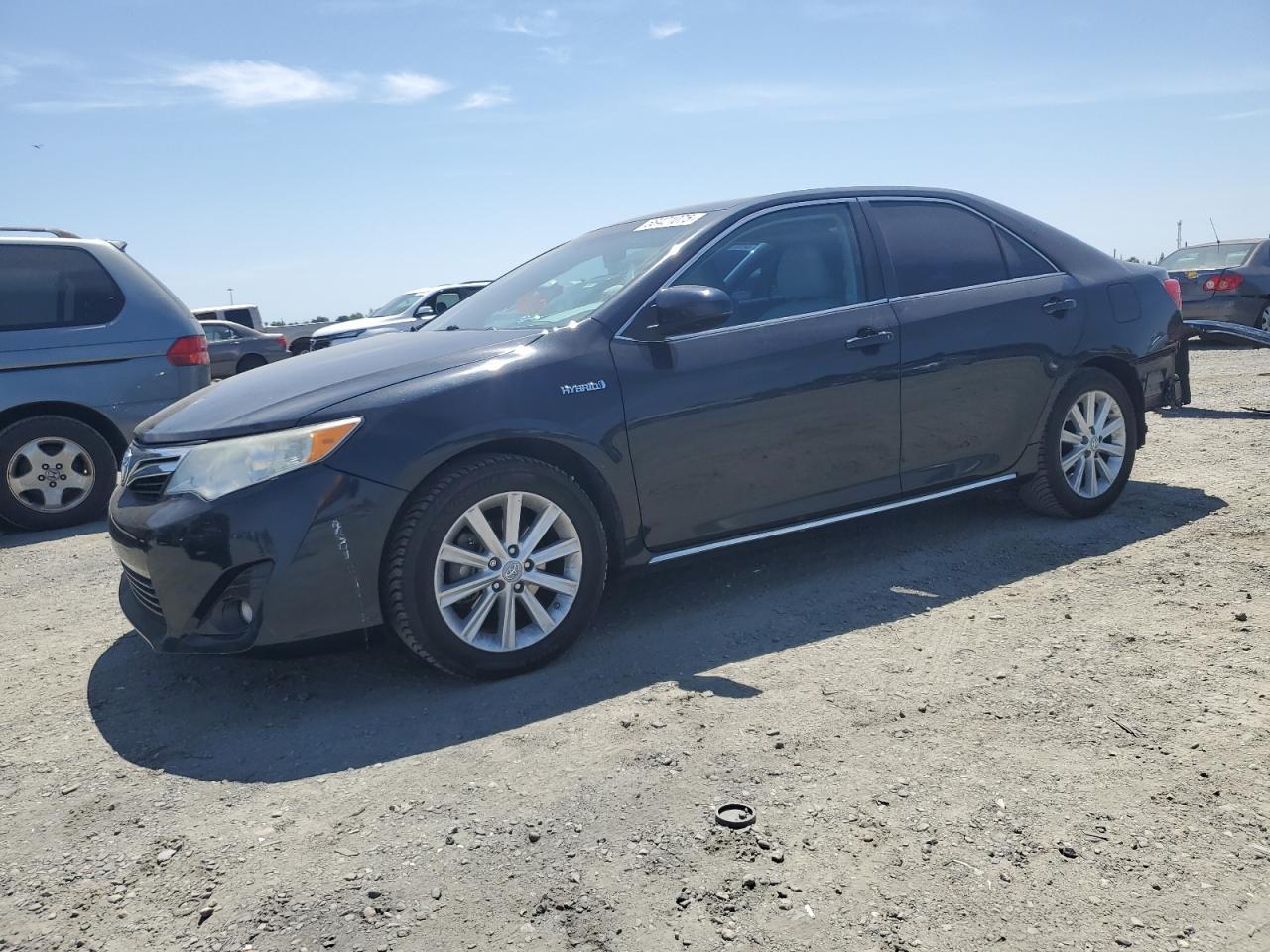 Antelope, CA에서 판매 중인 2012 Toyota Camry Hybr 2.5L - Side