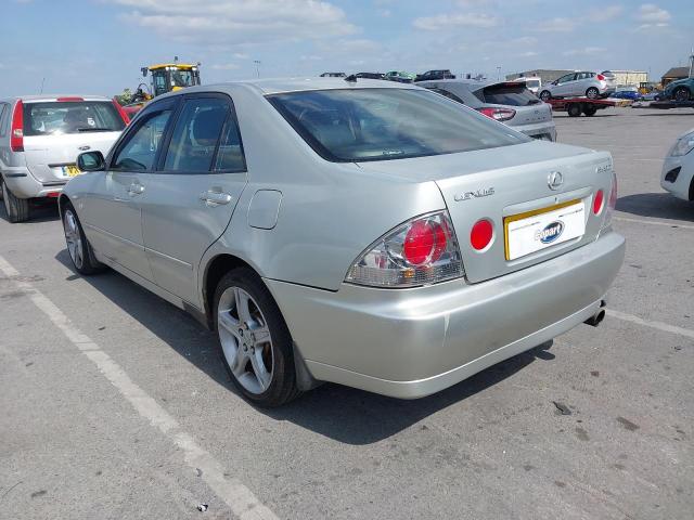 2000 LEXUS IS200 SE A
