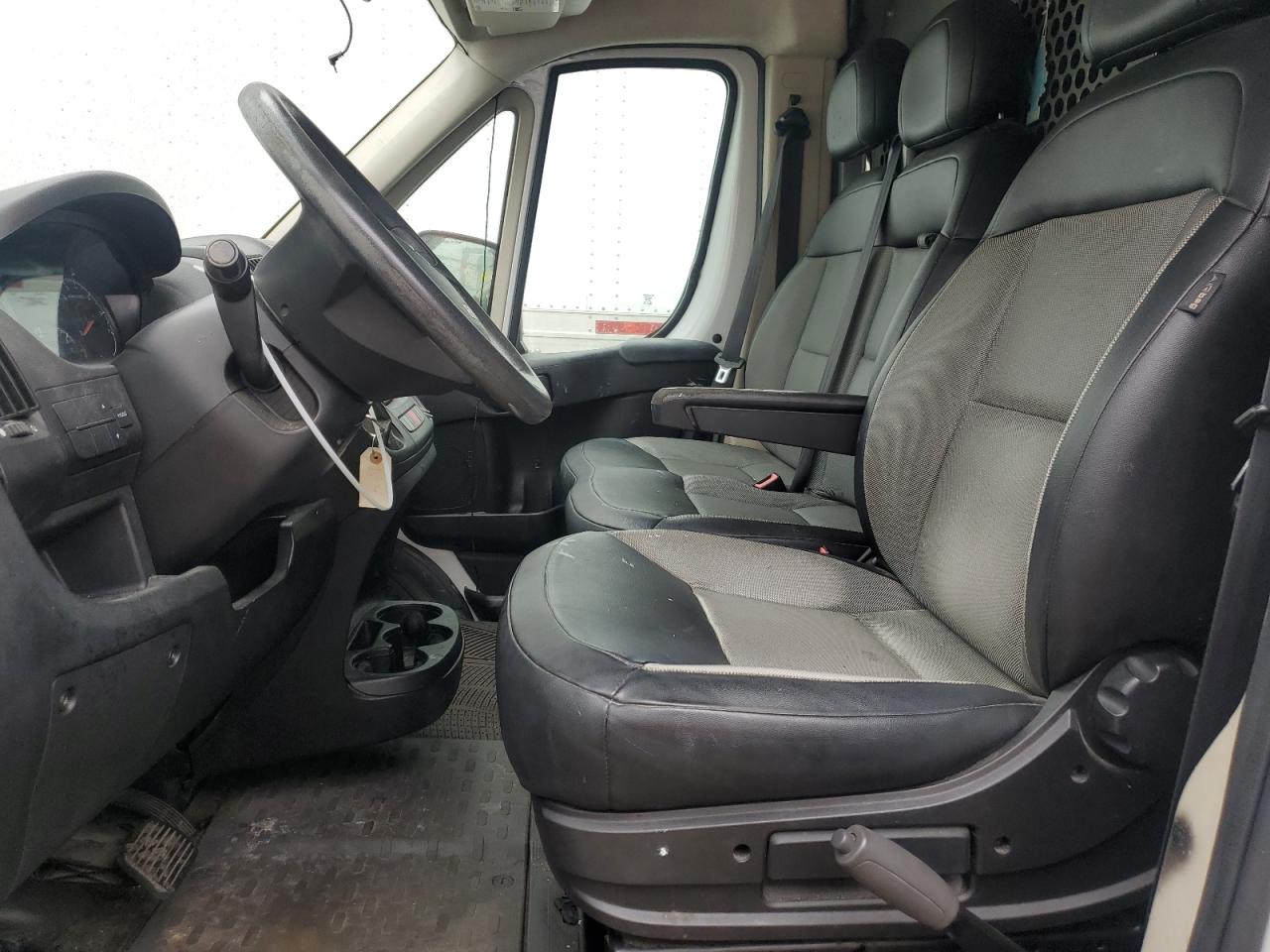 2015 Ram Promaster 2500 2500 High VIN: 3C6TRVCG3FE512402 Lot: 56626795