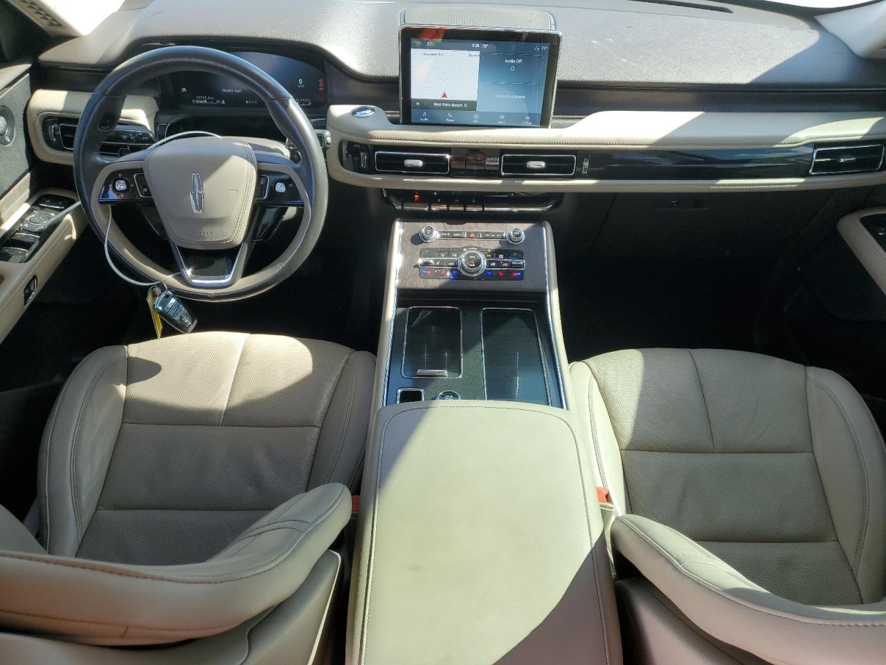 2020 Lincoln Aviator Reserve VIN: 5LM5J7WCXLGL10805 Lot: 56521375