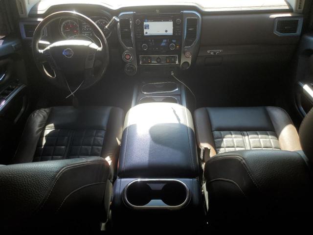  NISSAN TITAN 2017 Brązowy