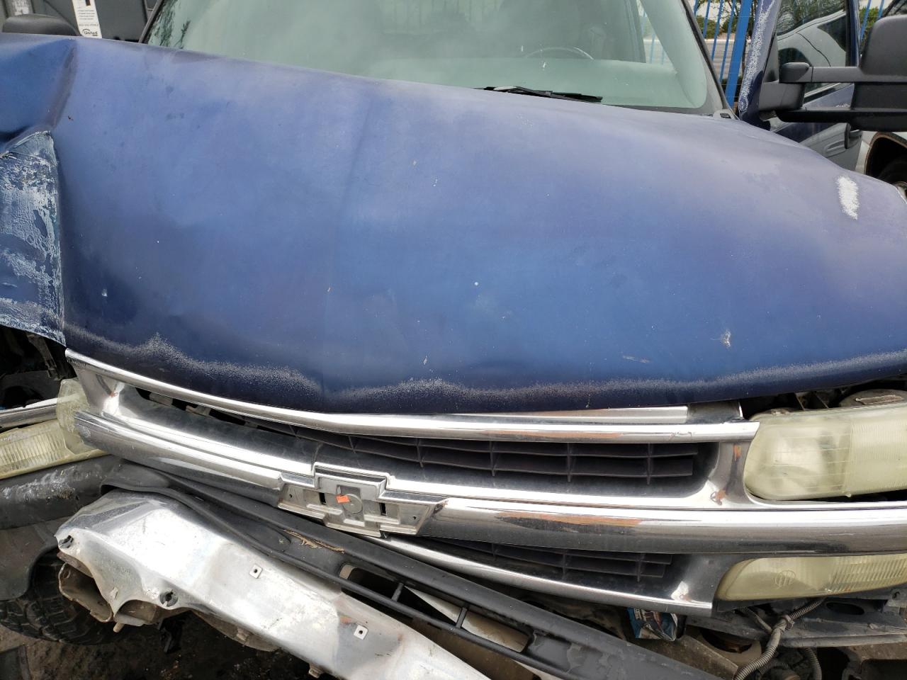 2002 Chevrolet Tahoe C1500 VIN: 1GNEC13T62J328360 Lot: 57702495