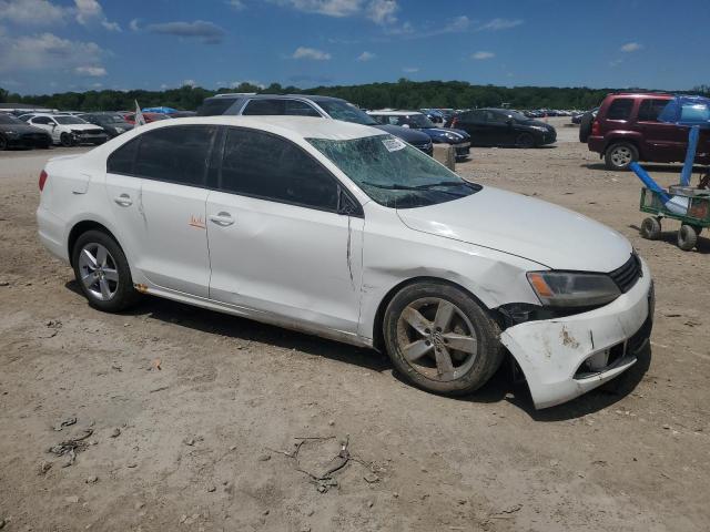  VOLKSWAGEN JETTA 2012 Белы