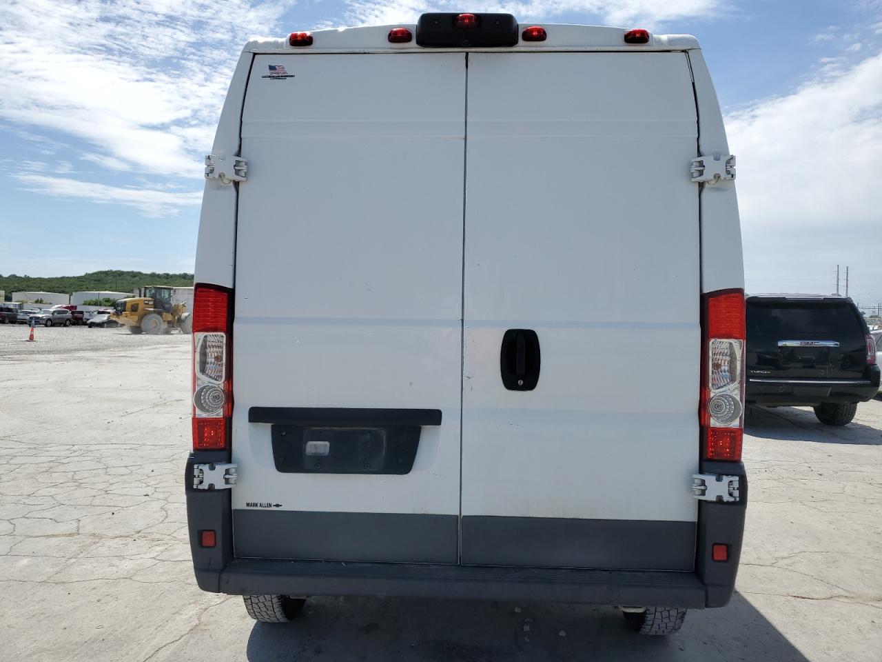 2018 Ram Promaster 2500 2500 High VIN: 3C6TRVCGXJE112975 Lot: 57092025