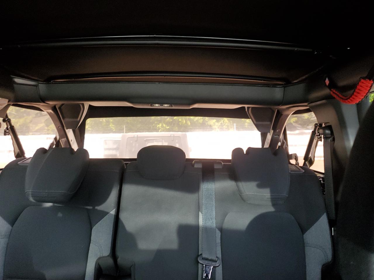 2022 Ford Bronco Base VIN: 1FMDE5BH7NLB37571 Lot: 56366175