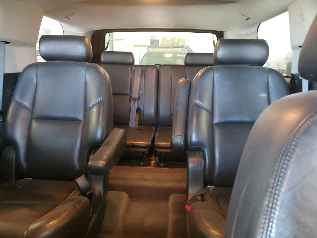 2010 GMC Yukon Denali VIN: 1GKUKEEFXAR179946 Lot: 57218255