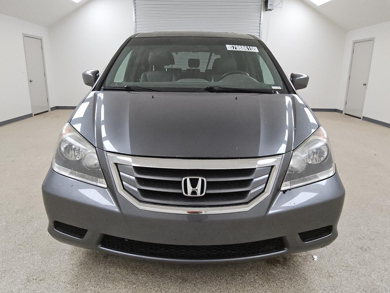 2010 Honda Odyssey Exl for Sale in Brighton, CO - Minor Dent/Scratches