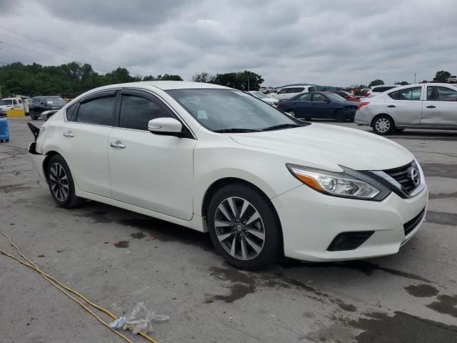  NISSAN ALTIMA 2017 Biały