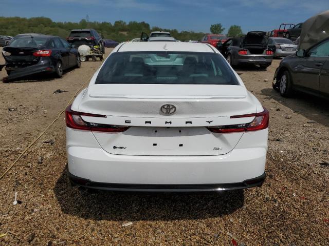  TOYOTA CAMRY 2025 Белы