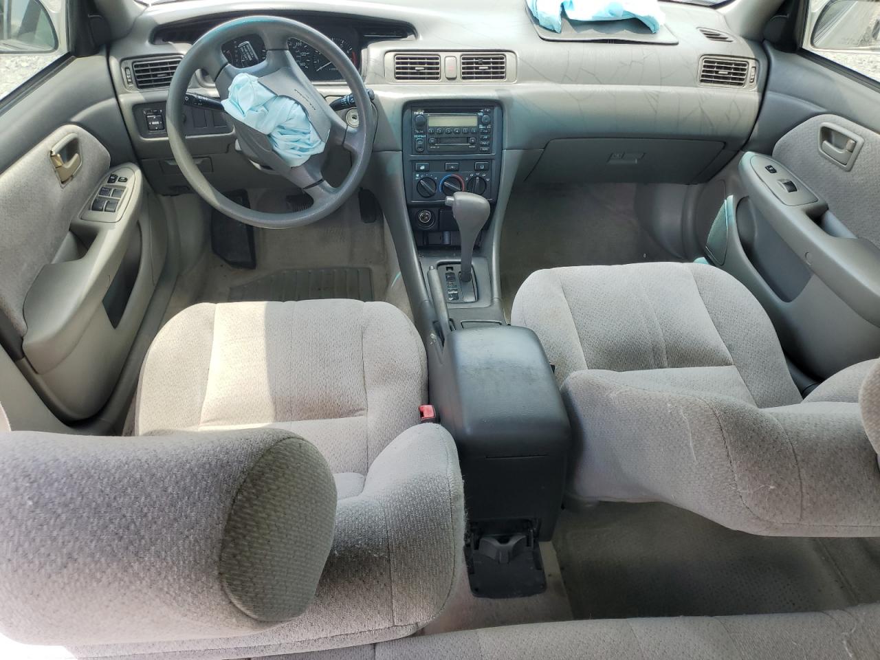 2000 Toyota Camry Ce VIN: 4T1BG22K4YU676823 Lot: 56666515