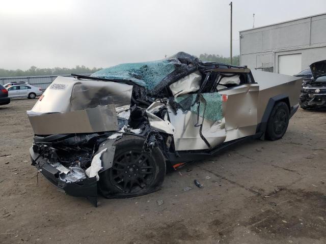 TESLA CYBERTRUCK 2024
