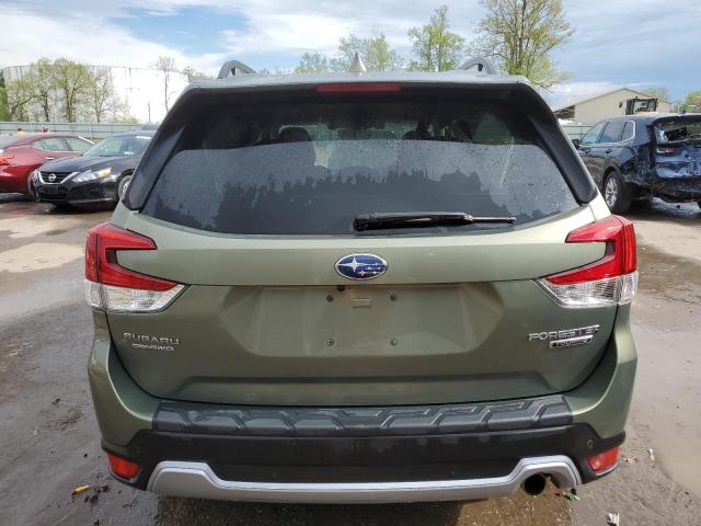  SUBARU FORESTER 2021 Зелений