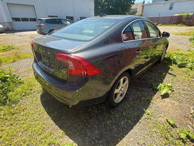 Sedans VOLVO S60 2012 Granatowy