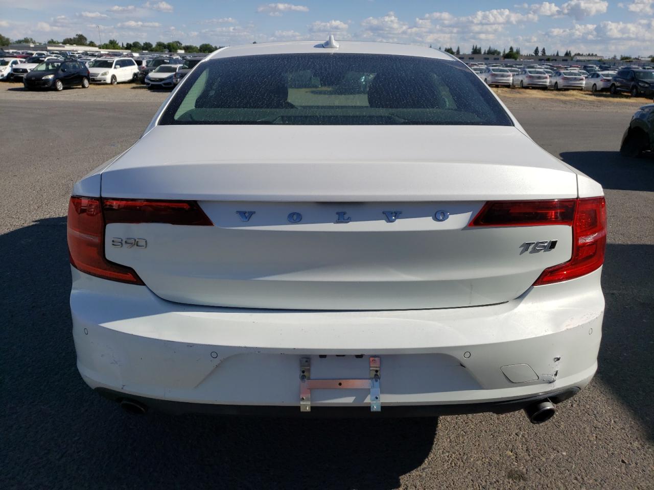 2018 Volvo S90 T5 Momentum VIN: LVY982MK7JP037765 Lot: 56054465